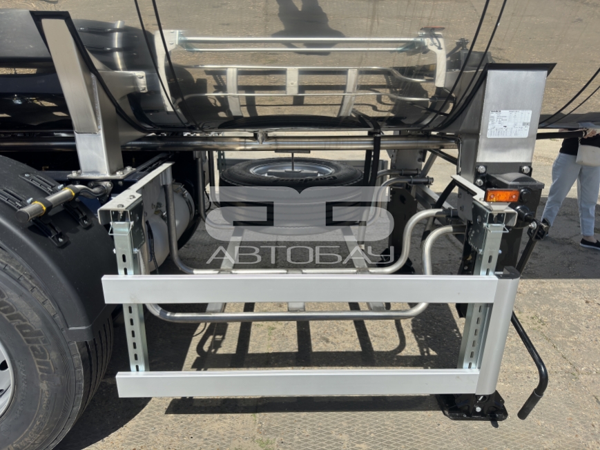 12. Кронштейны под запасные колеса из нерж. стали 12. Кронштейны под запасные колеса из нерж. стали