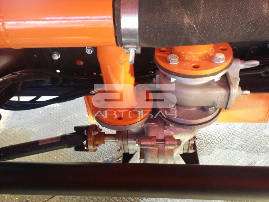 7. Насос СВН-80 с карданным приводом